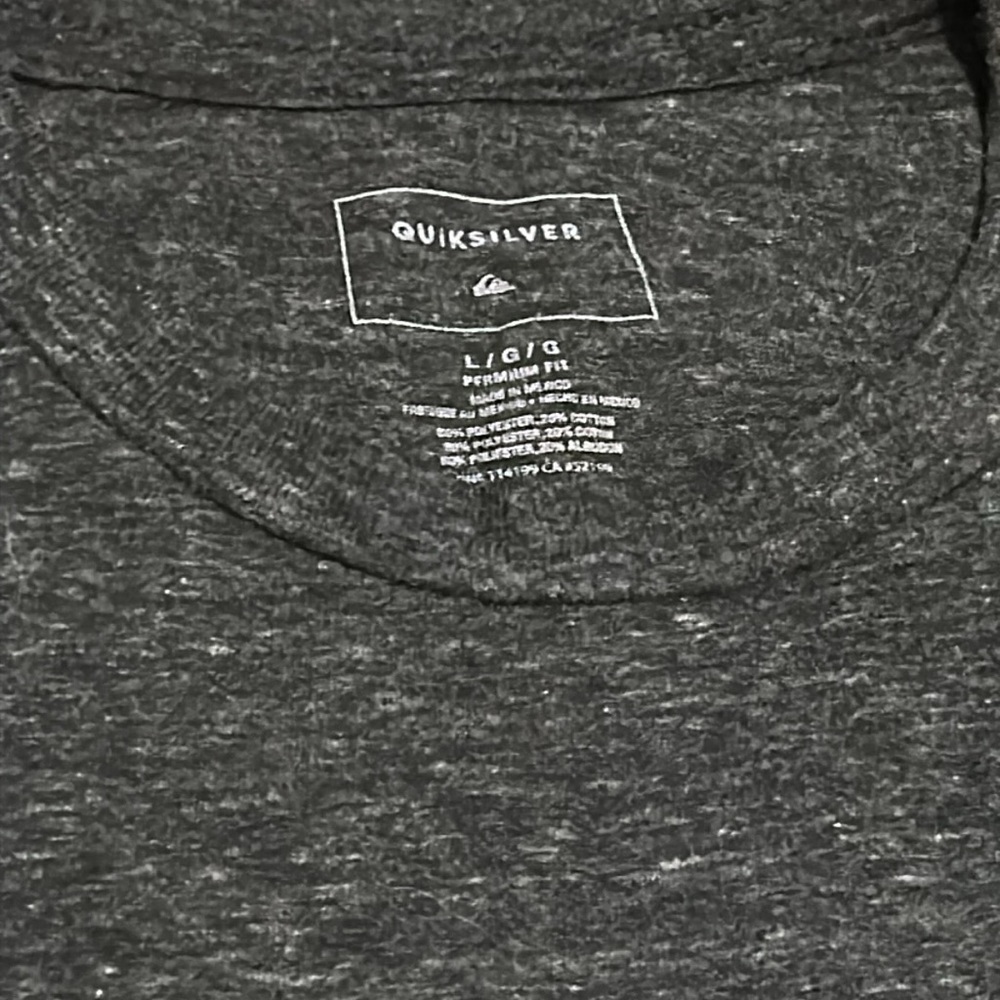 Quicksilver shirt - Picture 2 of 3